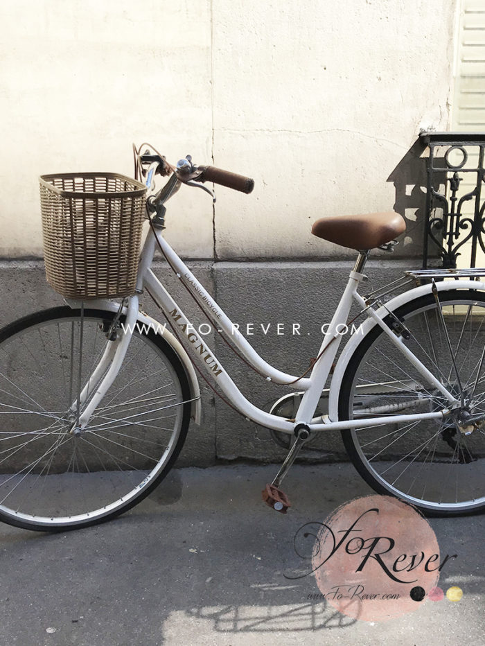 Vélo vintage blanc