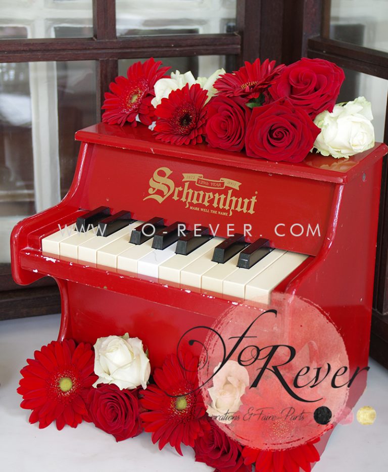 Piano Rouge Vintage