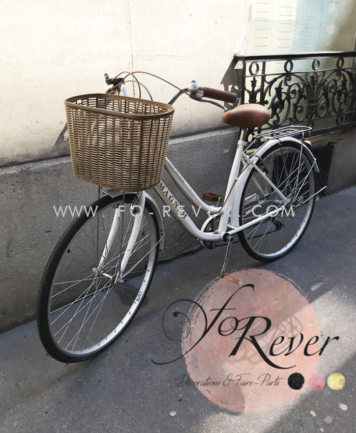 Vélo vintage blanc