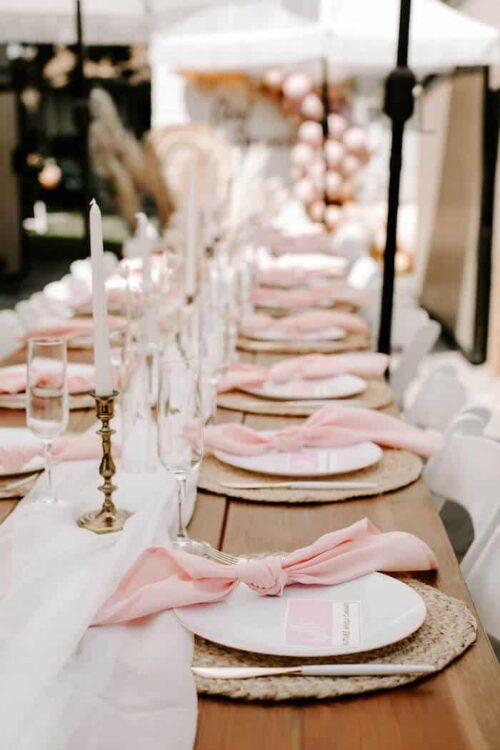decoration évènement paris decorateur serviette rose